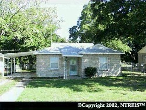 542 S Redford Ln, White Settlement, TX, 76108-2630 | Card Image