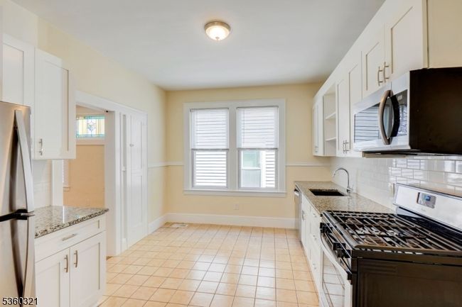 27 Field Rd, Home with 5 bedrooms, 2 bathrooms and null parking in Maplewood NJ | Image 15
