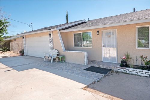 10707 Redwood, Hesperia, CA, 92345 | Card Image
