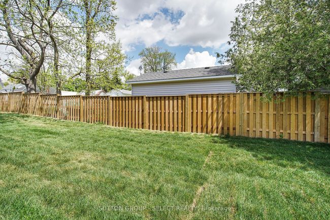 10 - 7966 Fallon Dr, House other with 2 bedrooms, 2 bathrooms and 2 parking in Granton ON | Image 31