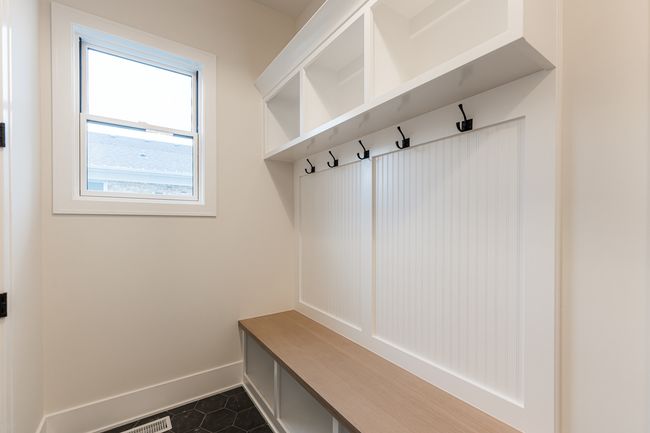 cubbies in mudroom | Image 20