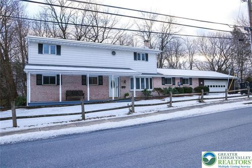 40 Lafayette Ave, Palmerton, PA, 18071-1516 | Card Image