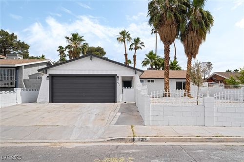 4312 Chrysalis Dr, Las Vegas, NV, 89121-4628 | Card Image