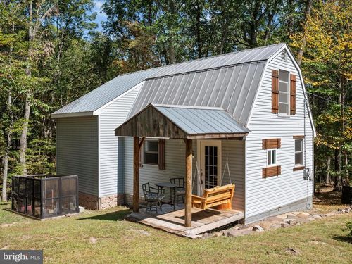 454 Wild Turkey Trl, Augusta, WV, 26704-1233 | Card Image