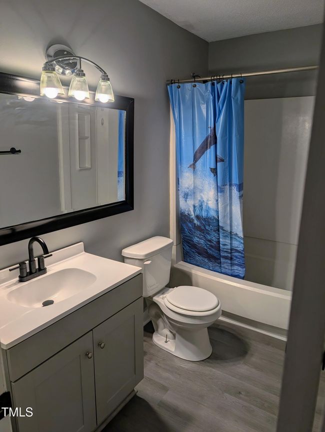 Bathroom 2 1 | Image 17
