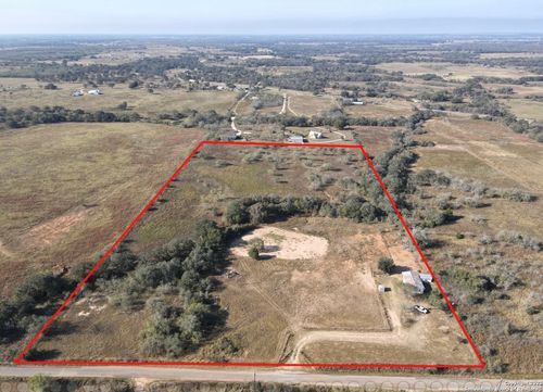 3667 County Road 427, Stockdale, TX, 78160-6597 | Card Image