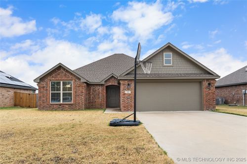 3425 Lazy Ln, Durant, OK, 74701-6308 | Card Image