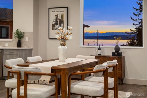 2144 Nw 201st St, Shoreline, WA, 98177-2353 | Card Image