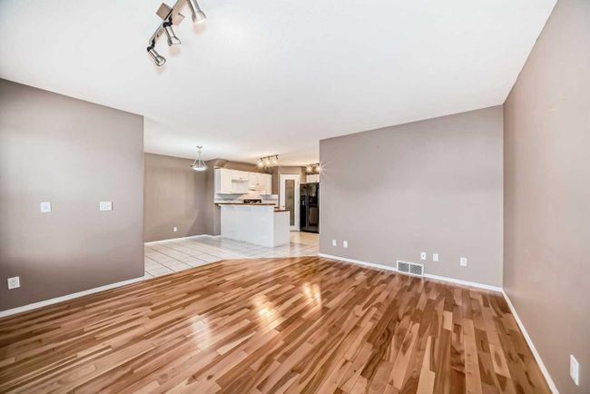 129 Tarawood Close Ne, House detached with 5 bedrooms, 3 bathrooms and 2 parking in Calgary AB | Image 8