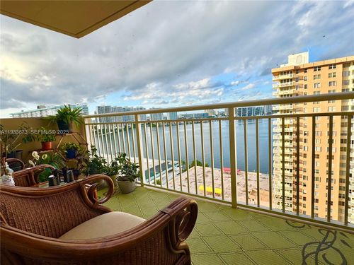 apt-1912-250 174th St, Sunny Isles Beach, FL, 33160-5386 | Card Image