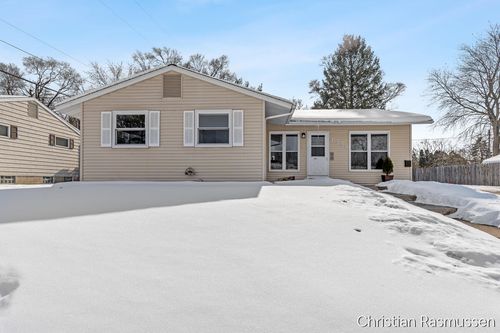 4338 Northgate Drive Ne, Grand Rapids, MI, 49525 | Card Image