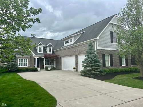 15435 Mission Hills Dr, Carmel, IN, 46033-8152 | Card Image