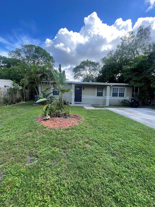 1036 Nw 11th Pl, Fort Lauderdale, FL, 33311-6173 | Card Image