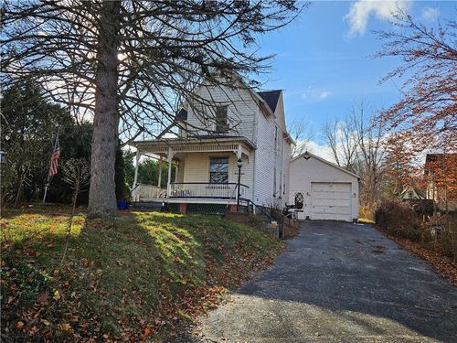 215 Park Dr, East Rochester, NY, 14445-1639 | Card Image