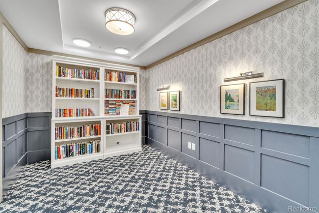APT-201 - 1957 S Telegraph Rd, Condo with 2 bedrooms, 2 bathrooms and null parking in Bloomfield Hills MI | Image 46