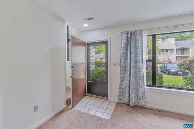 553 Millstone Ct, Condo with 2 bedrooms, 2 bathrooms and null parking in CHARLOTTESVILLE VA | Image 4