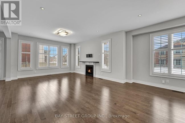 1275 Raspberry Terrace, House other with 4 bedrooms, 3 bathrooms and 4 parking in Milton (FO Ford) ON | Image 11