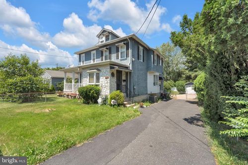 812 Engard Ave, PENNSAUKEN, NJ, 08110-3439 | Card Image