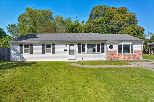 9 Dunbar Ct, Warwick, RI, 02886-7502 | Card Image