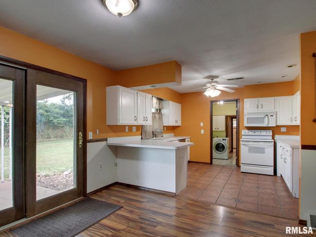 30049 Old Highway V, House other with 3 bedrooms, 2 bathrooms and null parking in La Grange MO | Image 8
