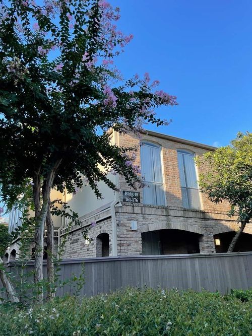 apt-260-4655 Wild Indigo St, Houston, TX, 77027-7074 | Card Image