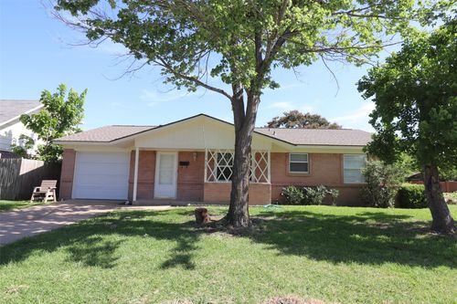 517 Bay Shore Dr, Garland, TX, 75040-5771 | Card Image