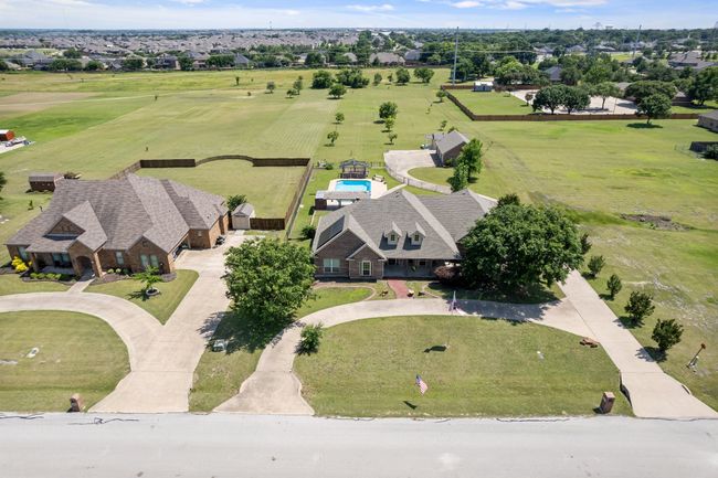 104 Spring Creek Dr, House other with 3 bedrooms, 3 bathrooms and null parking in Waxahachie TX | Image 6