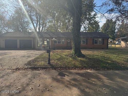 3305 Cottonwood Dr, Union City, TN, 38261-1513 | Card Image