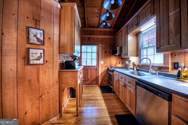 67 Big Tree Rd, House other with 3 bedrooms, 2 bathrooms and 2 parking in Suches GA | Image 6