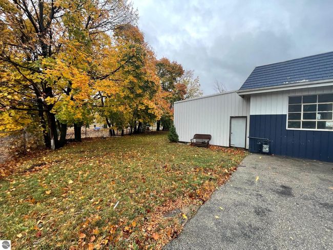 575 W Mitchell St, Home with 0 bedrooms, 0 bathrooms and null parking in Petoskey MI | Image 4