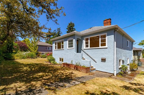 600 Cowper St, Saanich, BC, V9A2E7 | Card Image