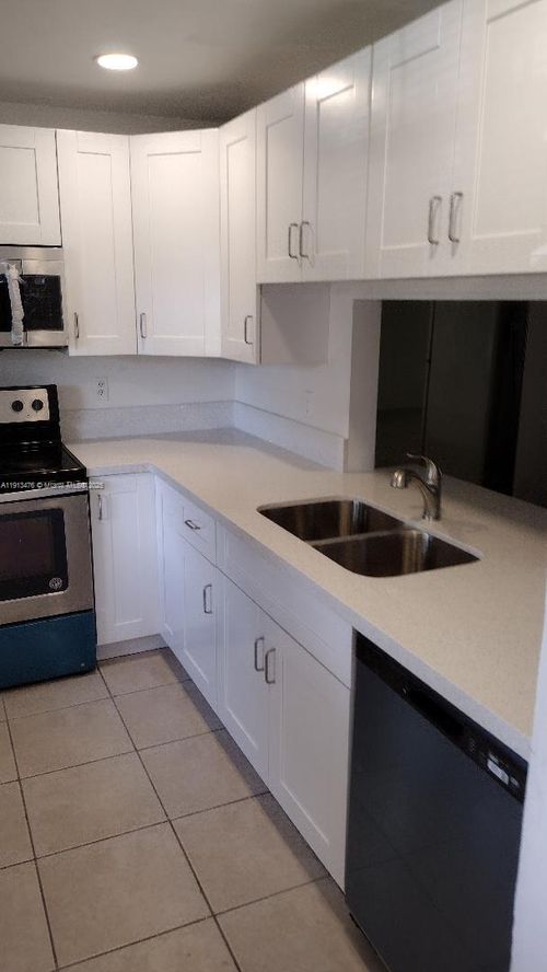 1151-1151 Ne 210th Ter, Miami, FL, 33179-2053 | Card Image