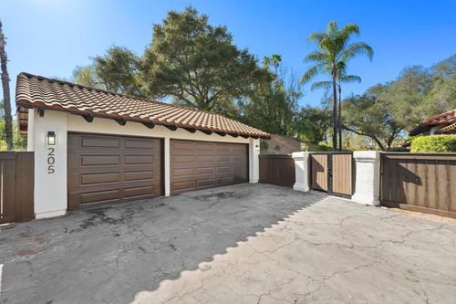 205 Tampico Gln, Escondido, CA, 92025-7359 | Card Image