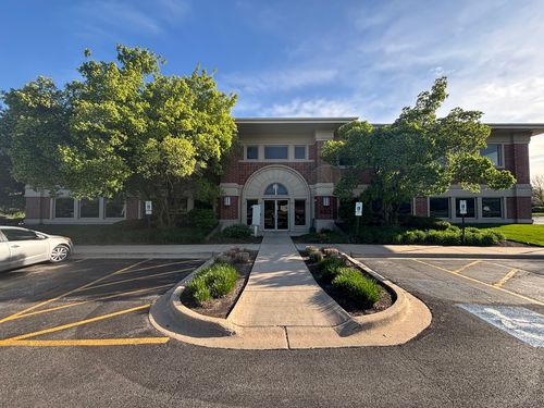480 E Roosevelt Road, West Chicago, IL, 60185 | Card Image