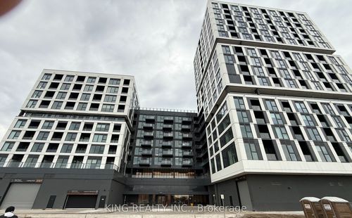 824-1007 The Queensway N/A, Etobicoke, ON, M8Z0H4 | Card Image