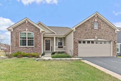 1108 Black Cherry Dr, Crystal Lake, IL, 60012-3816 | Card Image