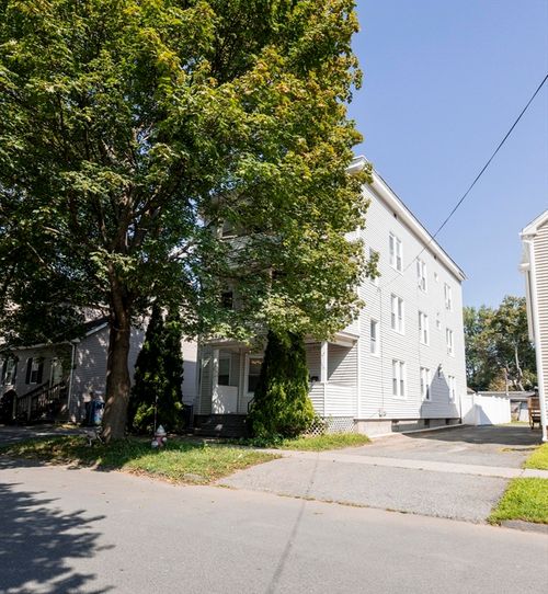 55 Bliss St, West Springfield, MA, 01089-4364 | Card Image