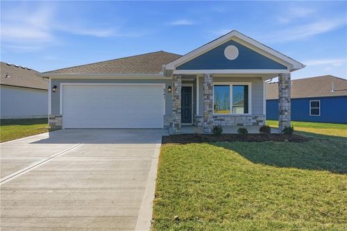 628 W Bluebird St, Gardner, KS, 66030-2264 | Card Image