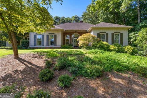 216 Ashford Cir, Lagrange, GA, 30240-8800 | Card Image