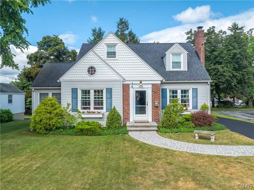 424 Cherry Rd, Syracuse, NY, 13219-2302 | Card Image