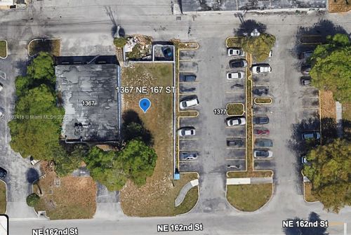 1367 Ne 162nd St, North Miami Beach, FL, 33162-4618 | Card Image
