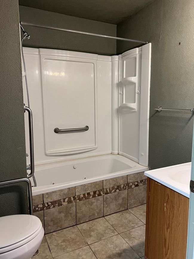 3702 Rose Cir, House other with 4 bedrooms, 2 bathrooms and 1 parking in Snyder TX | Image 16