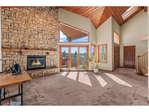 25833 Gateway Dr, Golden, CO, 80401-9602 | Card Image