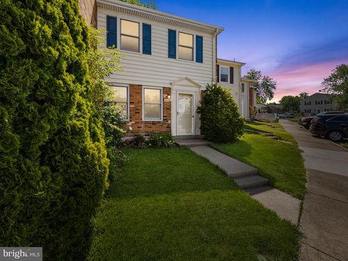 8758 Stoneridge Dr, MANASSAS, VA, 20111-1622 | Card Image