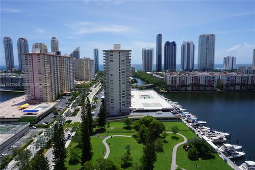 apt-2014-290 174th St, Sunny Isles Beach, FL, 33160-3256 | Card Image