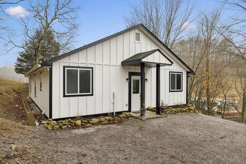 2210 Blackburn Hollow Rd, Cornersville, TN, 37047-7001 | Card Image