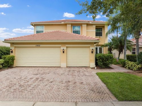 1902 Grey Falcon Circle Sw, Vero Beach, FL, 32962 | Card Image