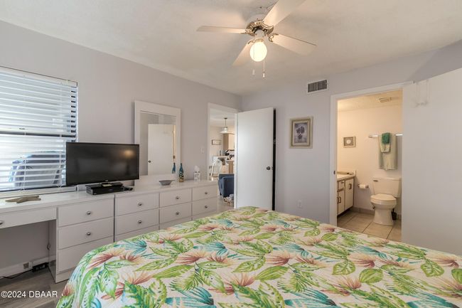 APT-208 - 3180 Ocean Shore Blvd, Condo with 2 bedrooms, 2 bathrooms and null parking in Ormond Beach FL | Image 18