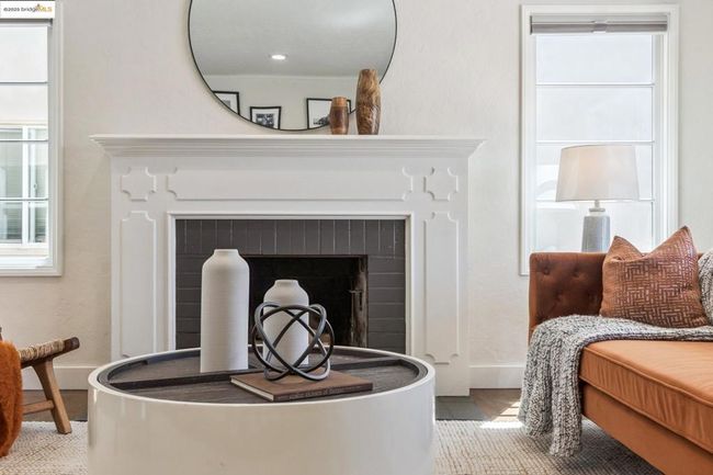 1026 Court St, House other with 4 bedrooms, 3 bathrooms and 1 parking in Alameda CA | Image 6