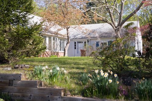 5 Summer St, Weston, MA, 02493-2441 | Card Image